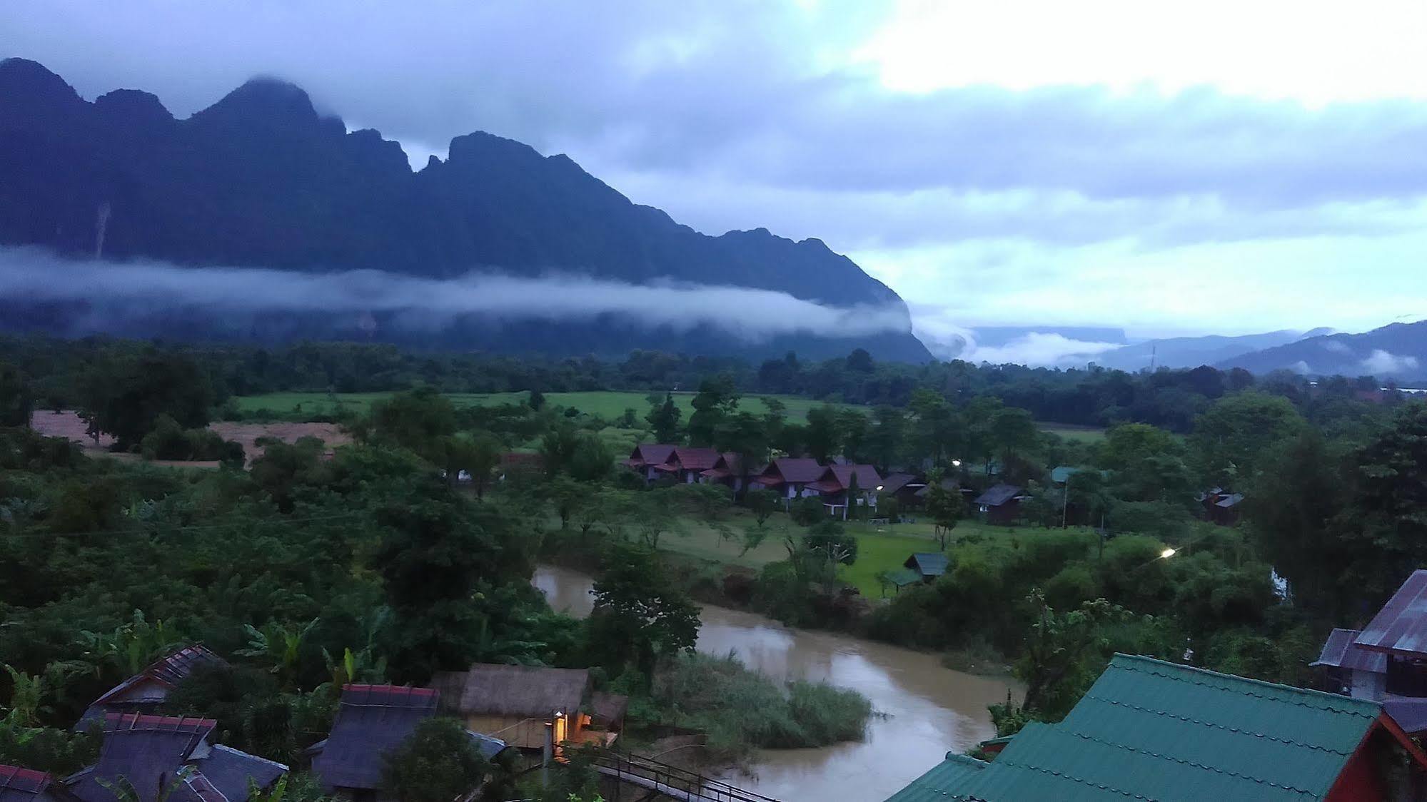 Mountainview Riverside Boutique Hotel Vang Vieng Zewnętrze zdjęcie