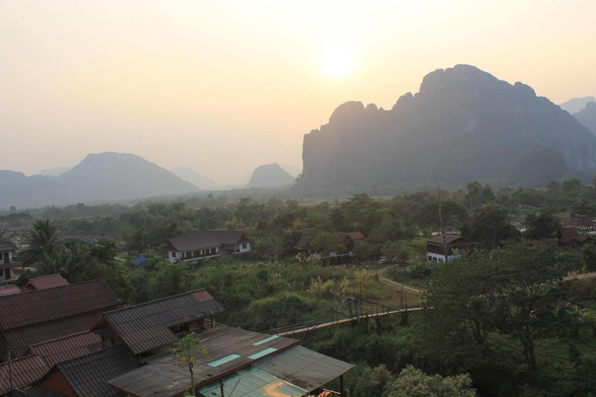 Mountainview Riverside Boutique Hotel Vang Vieng Zewnętrze zdjęcie